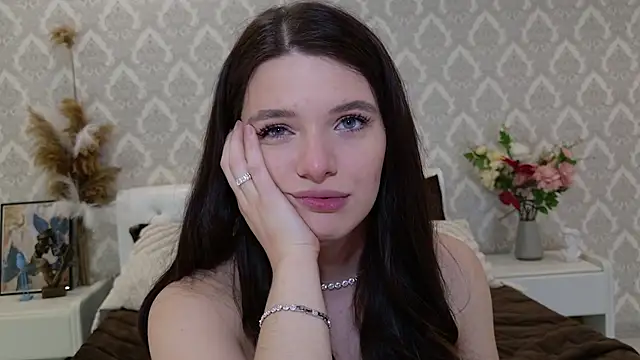 Nellie Medina online show from 01.22.25