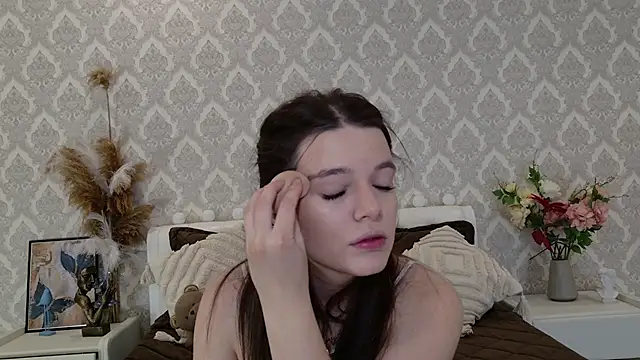 Nellie Medina online show from 02.19.25