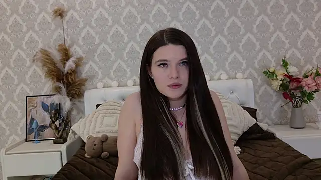 Nellie Medina online show from 02.20.25