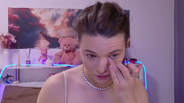 Nellie Medina online show from 02.13.26