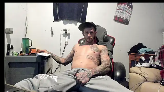 Snapshot of JamesMichael88 chatting on 03.01.25 JamesMichael88 online show from 03.01.25