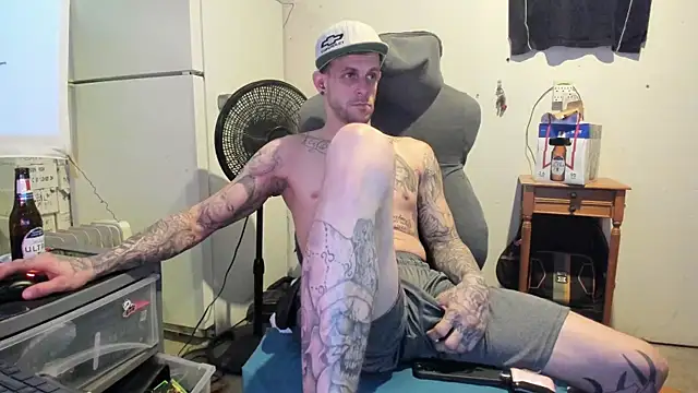 Snapshot of JamesMichael88 chatting on 03.17.25 JamesMichael88 online show from 03.17.25