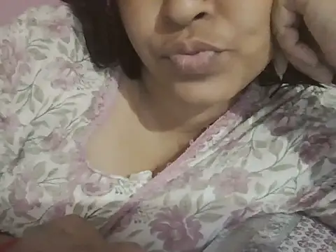 Snapshot of Hot-shanvi chatting on 04.24.26 Hot-shanvi online show from 04.24.26