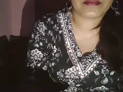 Snapshot of Hot-shanvi chatting on 05.18.26 Hot-shanvi online show from 05.18.26