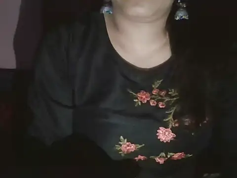 Snapshot of Hot-shanvi chatting on 05.21.26 Hot-shanvi online show from 05.21.26