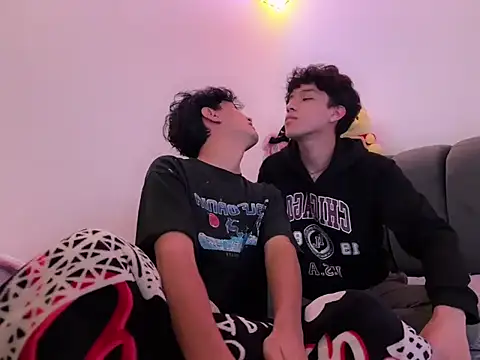 Snapshot of Calacran chatting on 01.03.25 Calacran online show from 01.03.25