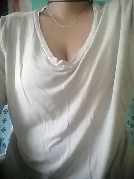 muskan-Sharma online show from 10.15.25