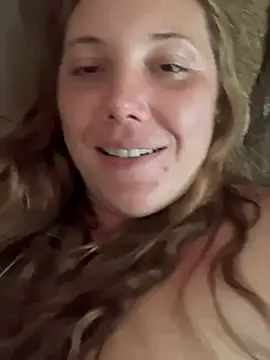 Snapshot of bjayburn chatting on 02.11.25 bjayburn online show from 02.11.25