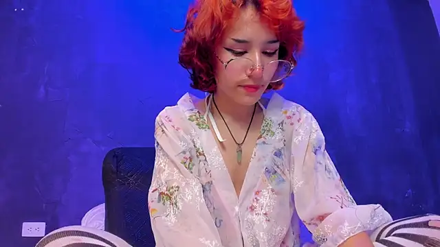 lee Powder online show from 03.11.25