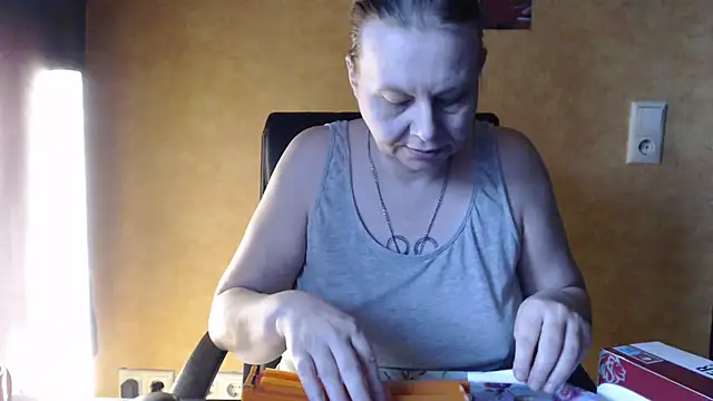 Sweet Phoenix online show from 09.24.25