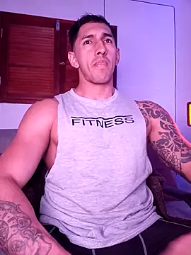 Joylopez fit online show from 11.17.25