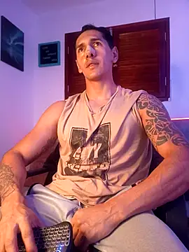 Snapshot of Joylopez_fit chatting on 02.17.26 Joylopez fit online show from 02.17.26