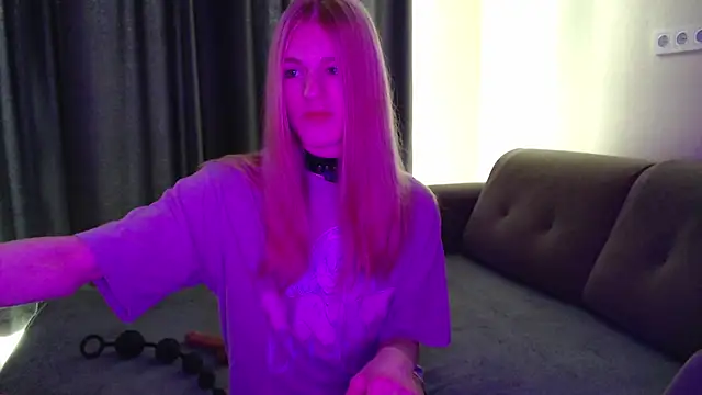 blaire  18 online show from 03.06.25