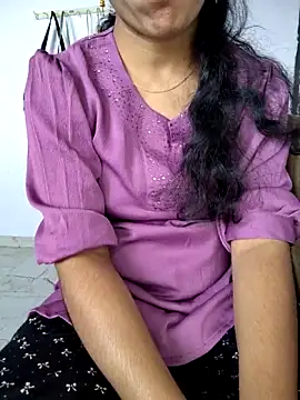 lovelygirl4567 online show from 12.15.25