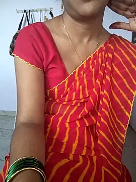 lovelygirl4567 online show from 12.18.25