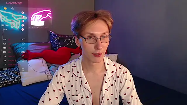 Snapshot of Adrian_Di chatting on 01.27.25 Adrian Di online show from 01.27.25