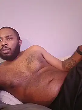 Snapshot of Caliclysm chatting on 12.01.25 Caliclysm online show from 12.01.25