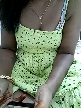 Snapshot of Tamil_Vishalini chatting on 05.18.26 Tamil Vishalini online show from 05.18.26