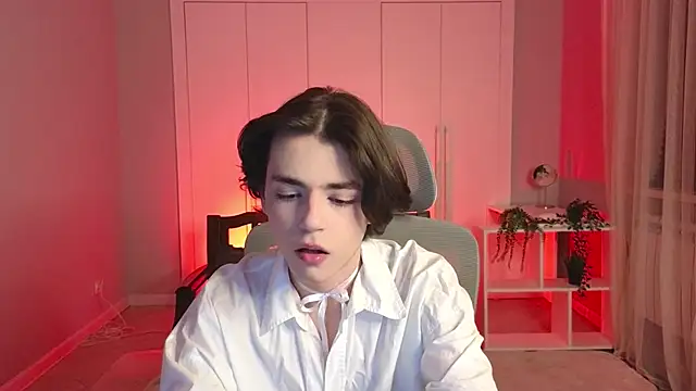 b0y fantasy online show from 01.12.25