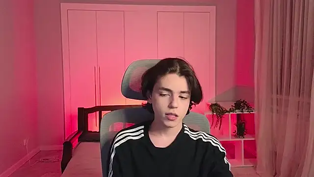 b0y fantasy online show from 01.20.25