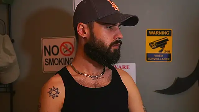 HairyRobxxx online show from 11.22.25