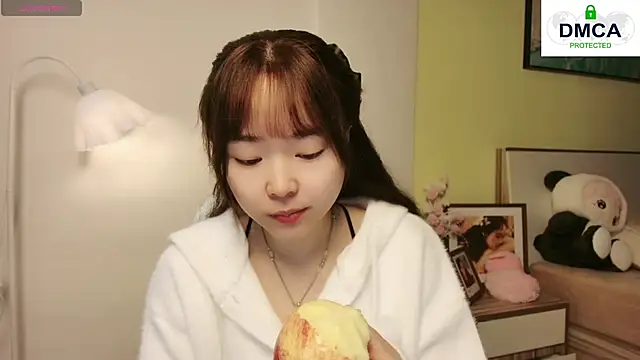 Chenjing0 online show from 02.20.25