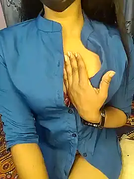 Snapshot of Hot__sallie chatting on 01.27.25 Hot sallie online show from 01.27.25