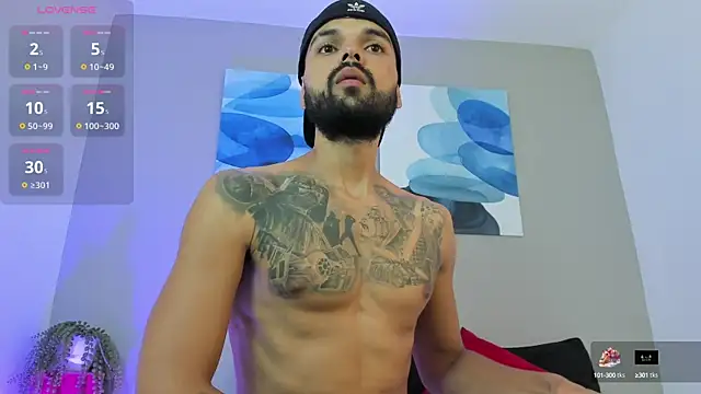 Snapshot of Emilio_Wolf chatting on 03.13.25 Emilio Wolf online show from 03.13.25