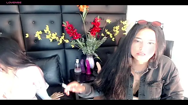 Carolaine01 online show from 03.05.25