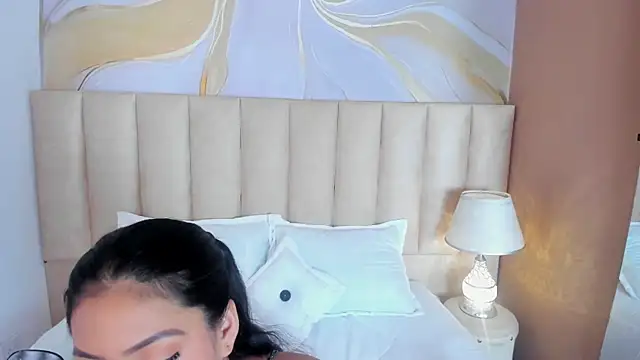 AbieHills online show from 02.08.25