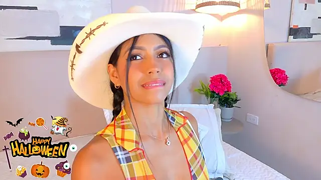 AbieHills online show from 10.31.25