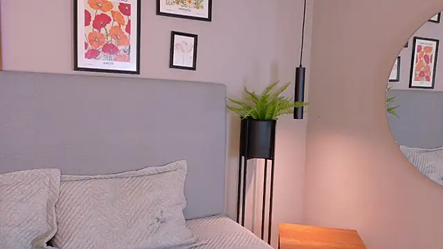 AbieHills online show from 02.21.26