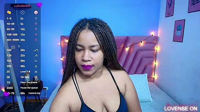 Snapshot of ebonyadiction chatting on 03.08.25 ebonyadiction online show from 03.08.25