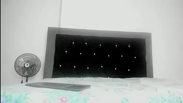 Snapshot of violetadumsper chatting on 03.17.25 violetadumsper online show from 03.17.25