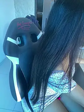 Snapshot of lia_ros chatting on 01.11.25 lia ros online show from 01.11.25