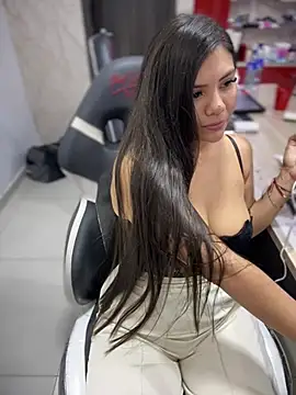 Snapshot of lia_ros chatting on 02.06.25 lia ros online show from 02.06.25