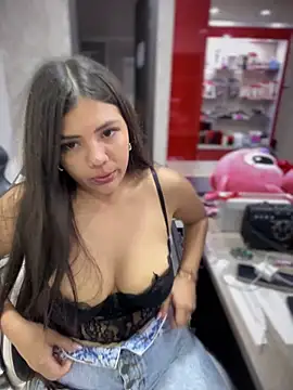 Snapshot of lia_ros chatting on 02.15.25 lia ros online show from 02.15.25