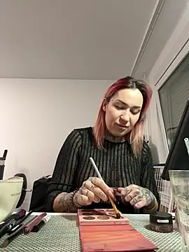 Mia-Fuchs online show from 03.03.25