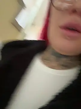 Mia-Fuchs online show from 01.16.26