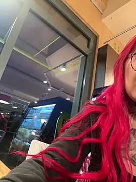 Mia-Fuchs online show from 02.03.26