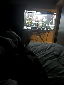 Snapshot of leisurelycriminal chatting on 09.27.25 leisurelycriminal online show from 09.27.25