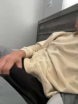 Snapshot of leisurelycriminal chatting on 10.13.25 leisurelycriminal online show from 10.13.25