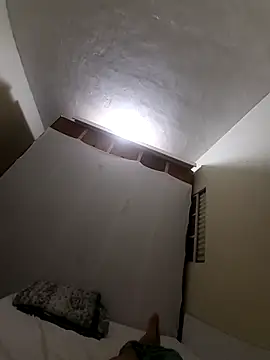 Snapshot of manterei2 chatting on 03.16.25 manterei2 online show from 03.16.25