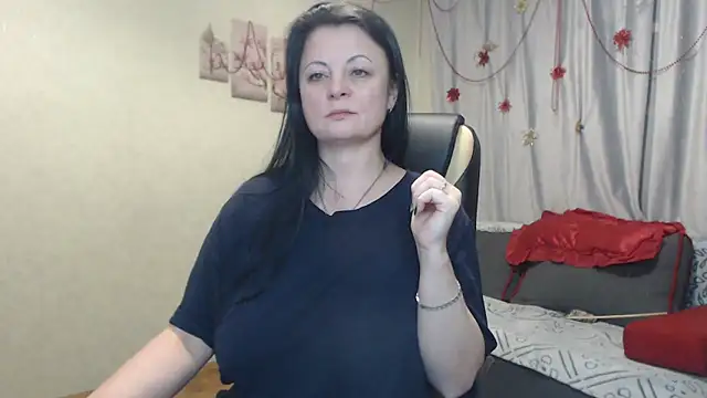 Snapshot of natnett chatting on 01.19.25 natnett online show from 01.19.25