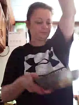 Snapshot of natnett chatting on 02.09.25 natnett online show from 02.09.25