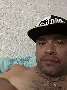 Snapshot of VDorseJHill6 chatting on 11.08.25 VDorseJHill6 online show from 11.08.25