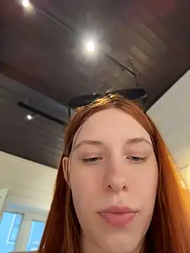Snapshot of Mikka_Blush chatting on 05.19.26 Mikka Blush online show from 05.19.26