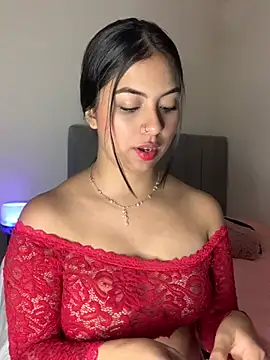 Julii- online show from 01.23.25