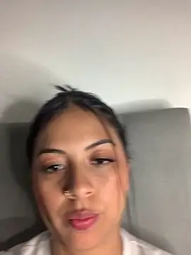 Julii- online show from 09.14.25