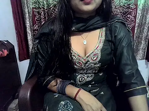 SIYA MAVI online show from 03.18.26